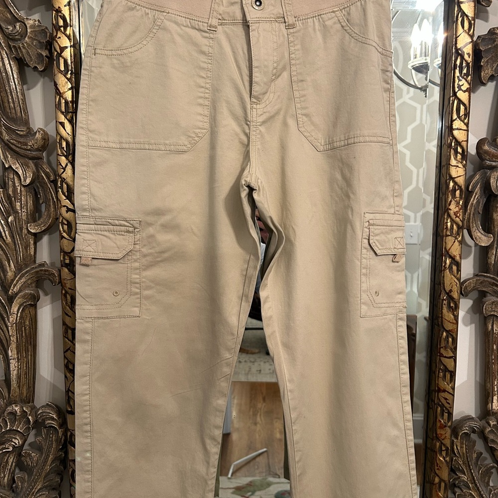 Lee Women’s Beige Cargo Pants